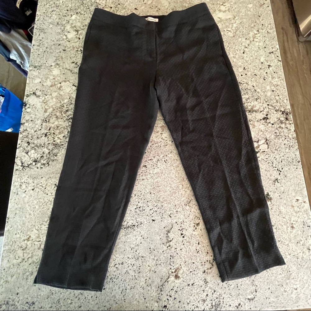 Liz Claiborne Women’s Ankle Pants Size 14 - Black